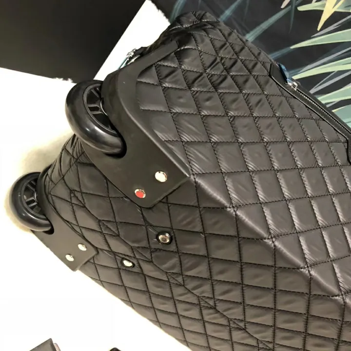 スーパーコピー シャネル スーツケース