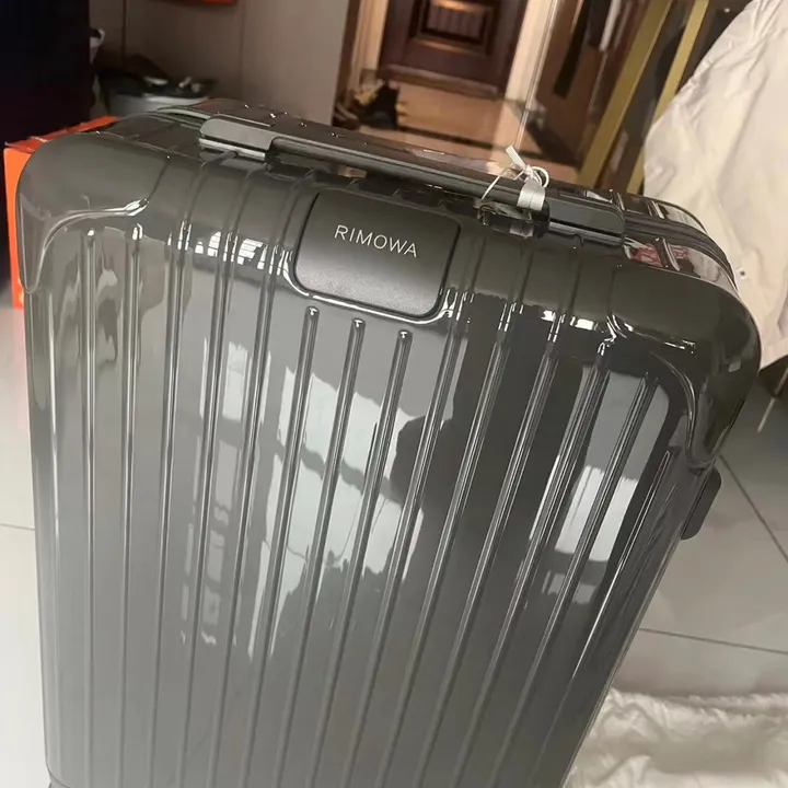スーパーコピー リモワ スーツケース