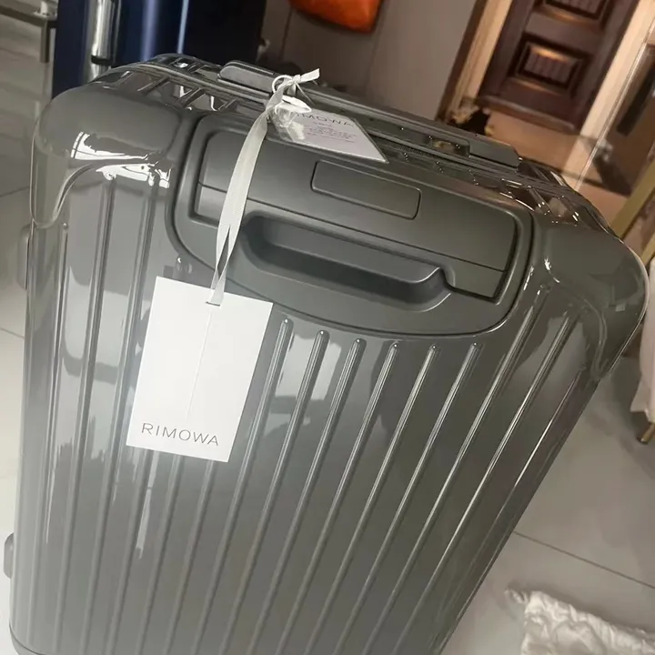 スーパーコピー リモワ スーツケース