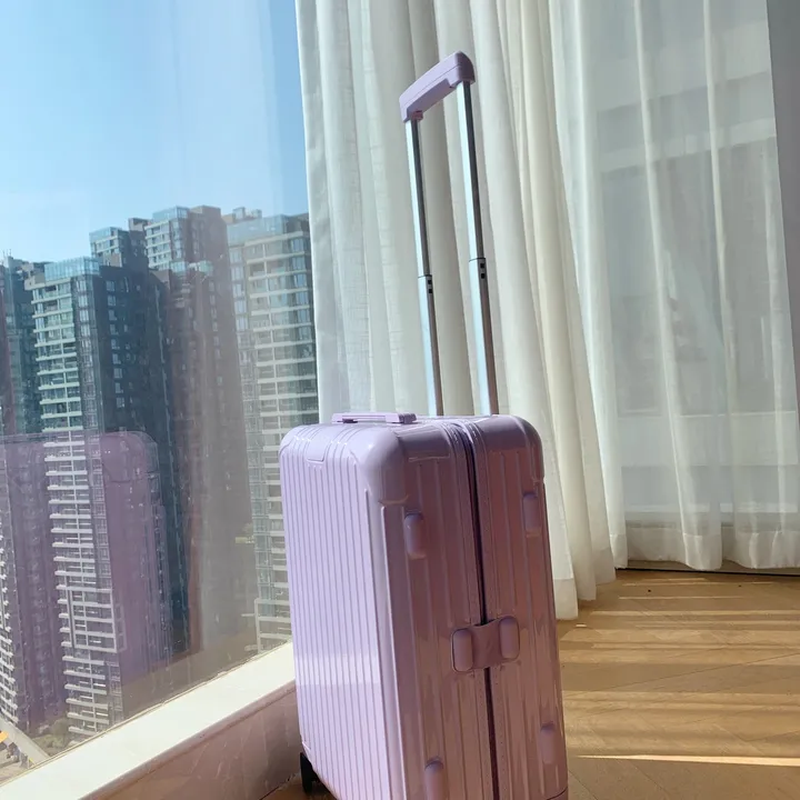 スーパーコピー リモワ スーツケース