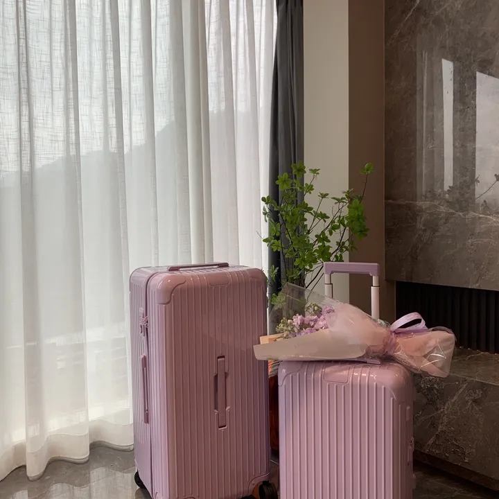 スーパーコピー リモワ スーツケース