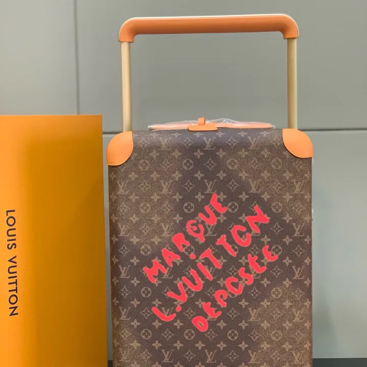 スーパーコピー ルイヴィトン スーツケース