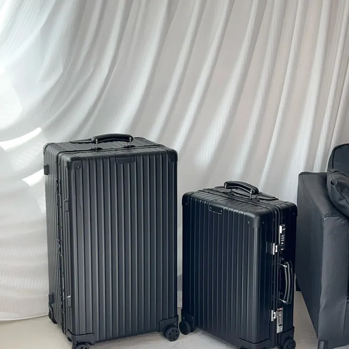 スーパーコピー リモワ スーツケース