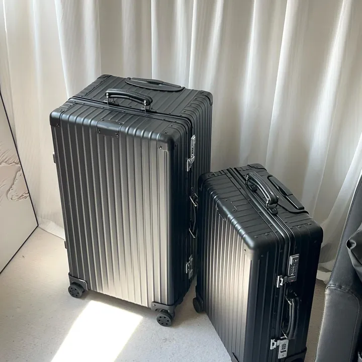 スーパーコピー リモワ スーツケース