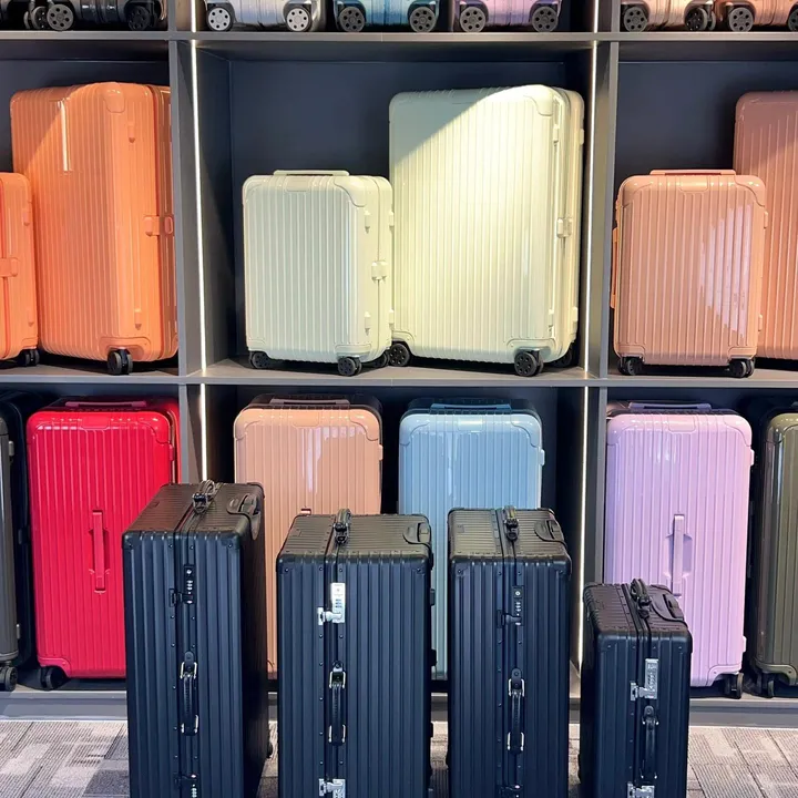 スーパーコピー リモワ スーツケース