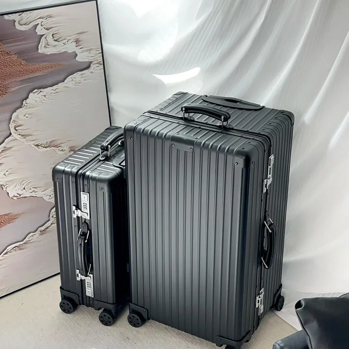 スーパーコピー リモワ スーツケース