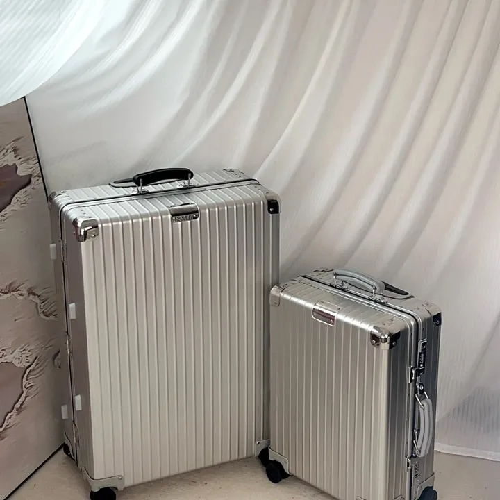 スーパーコピー リモワ スーツケース