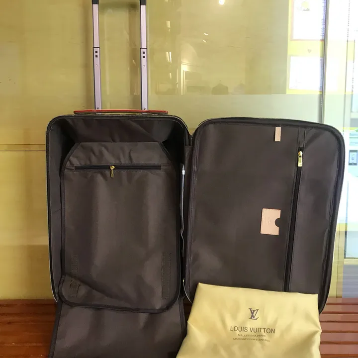 スーパーコピー ルイヴィトン スーツケース