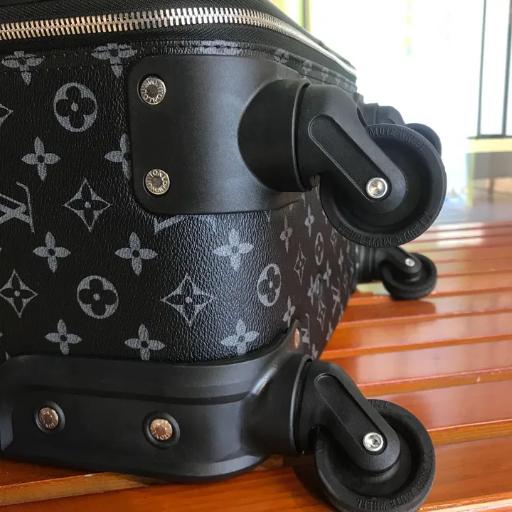 スーパーコピー ルイヴィトン スーツケース