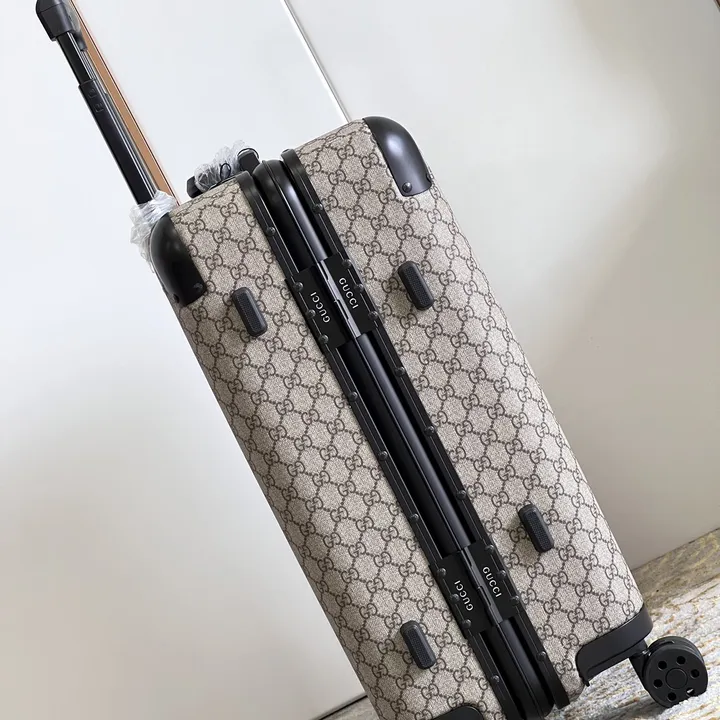 スーパーコピー グッチ スーツケース