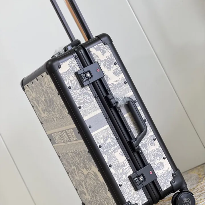 スーパーコピー グッチ スーツケース