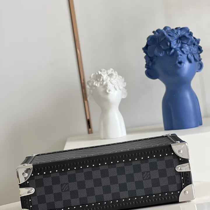 スーパーコピー ルイヴィトン スーツケース
