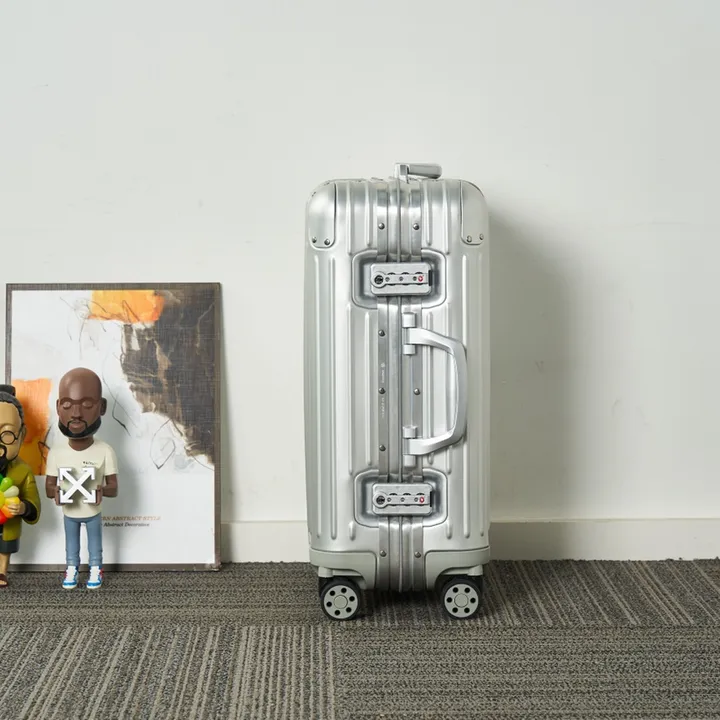 スーパーコピー リモワ スーツケース