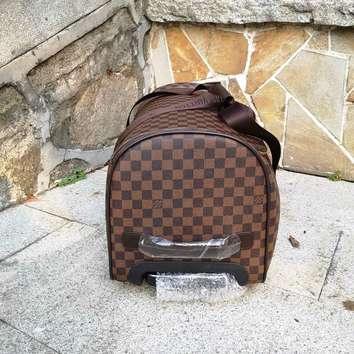 スーパーコピー ルイヴィトン スーツケース