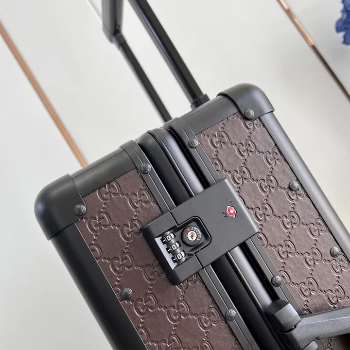 スーパーコピー グッチ スーツケース