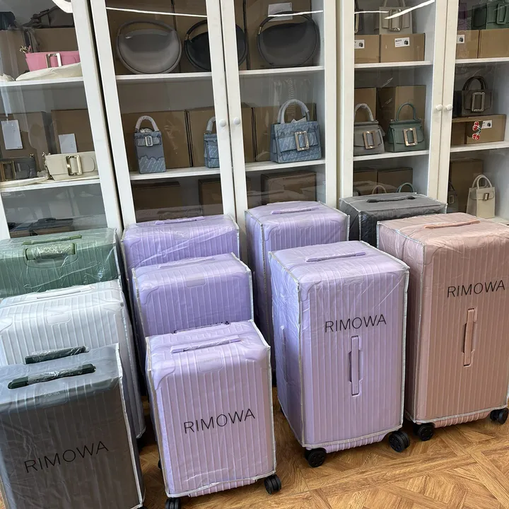 スーパーコピー リモワ スーツケース