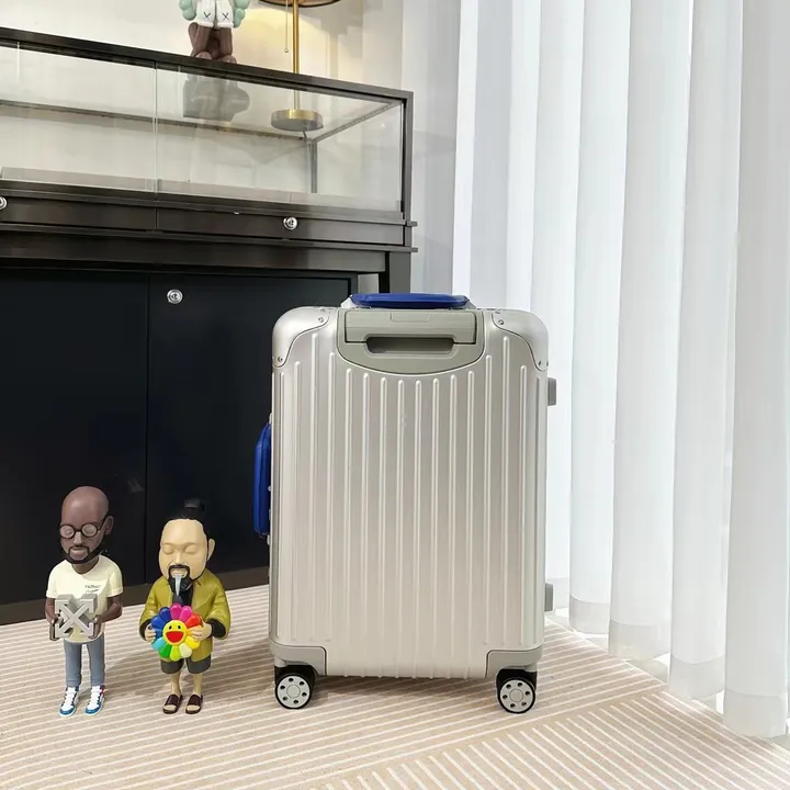 スーパーコピー リモワ スーツケース