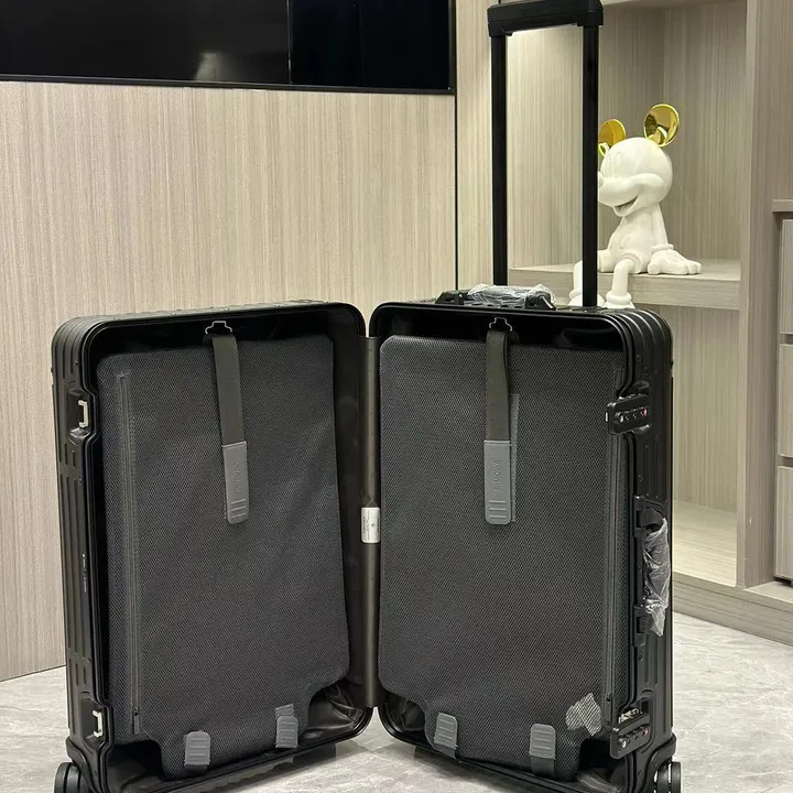 スーパーコピー リモワ スーツケース