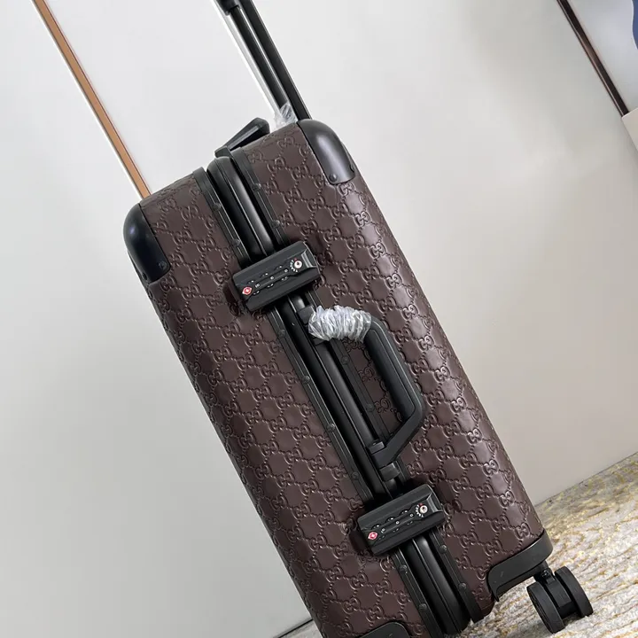 スーパーコピー グッチ スーツケース