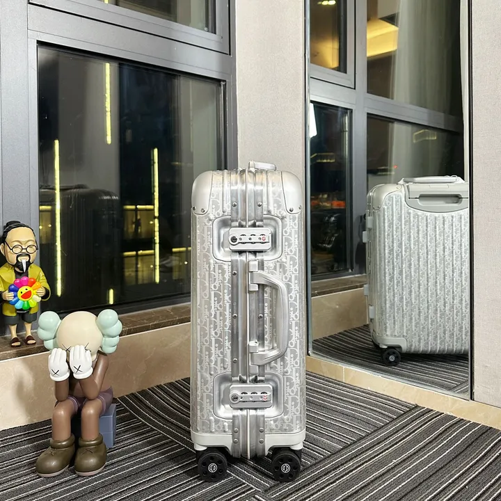 スーパーコピー ディオール スーツケース