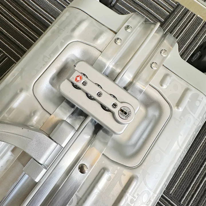 スーパーコピー ディオール スーツケース