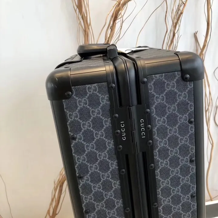 スーパーコピー グッチ スーツケース