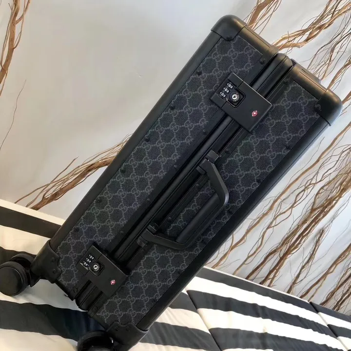 スーパーコピー グッチ スーツケース