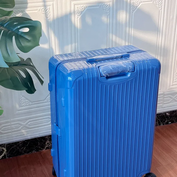 スーパーコピー リモワ スーツケース