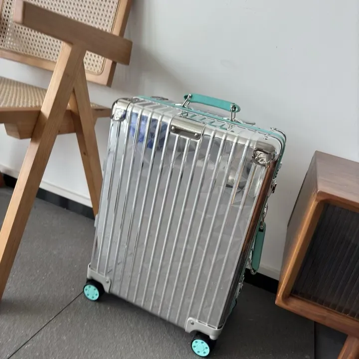 スーパーコピー ティファニー スーツケース