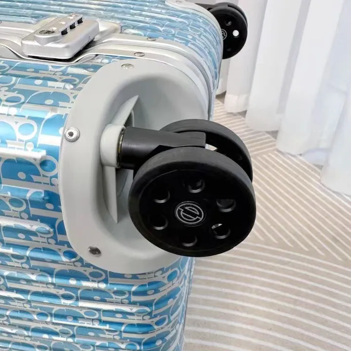 スーパーコピー グッチ スーツケース