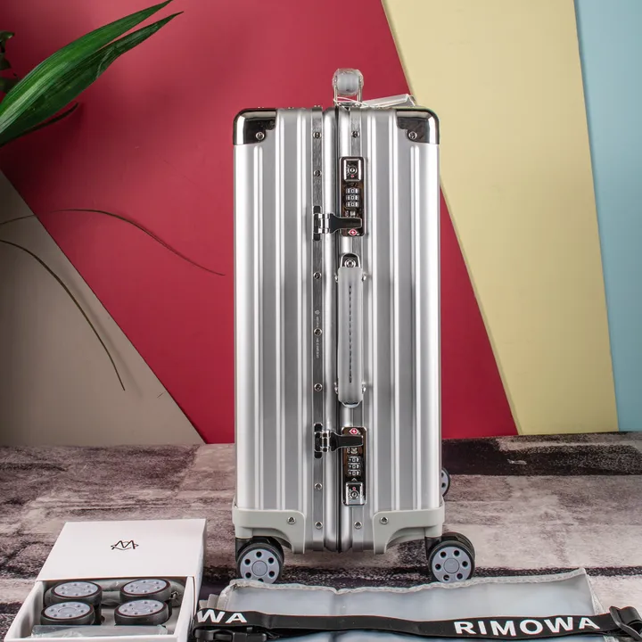 スーパーコピー リモワ スーツケース