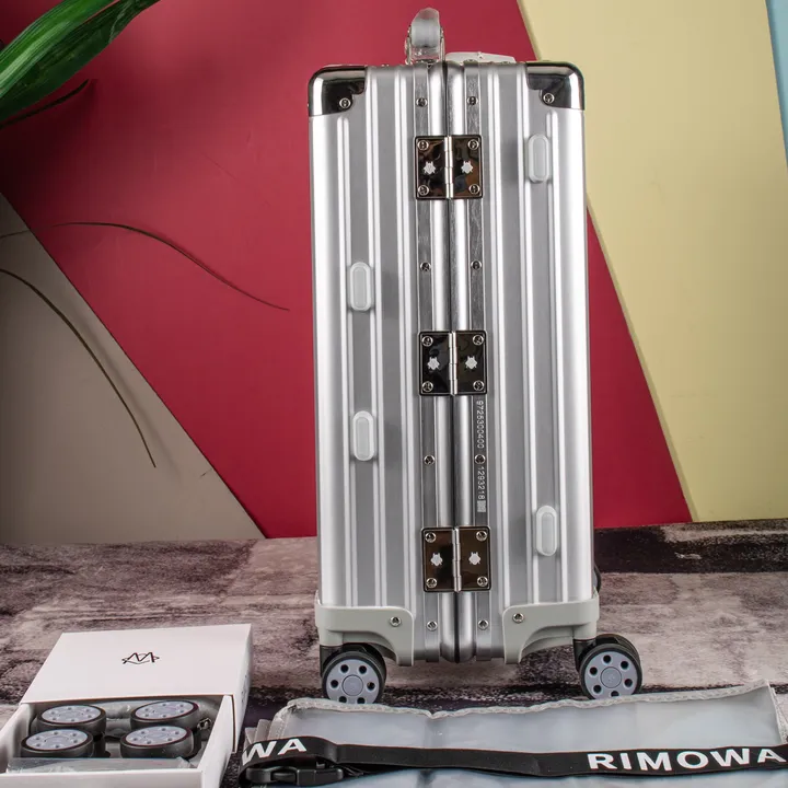 スーパーコピー リモワ スーツケース