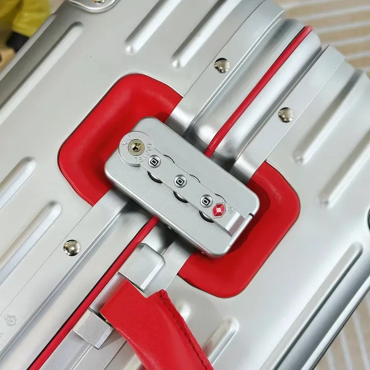 スーパーコピー リモワ スーツケース