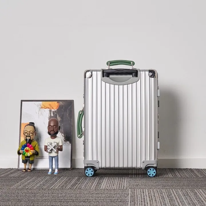 スーパーコピー リモワ スーツケース