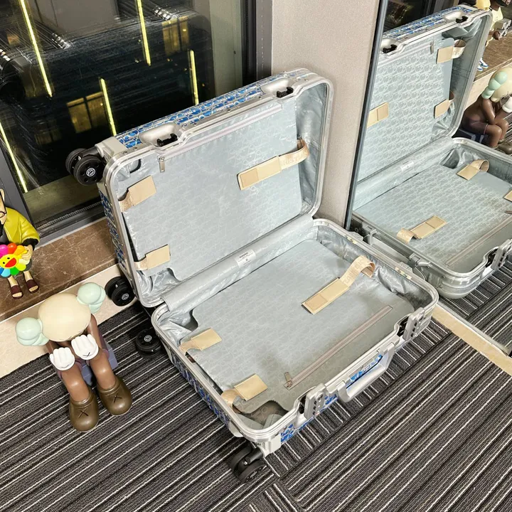スーパーコピー ディオール スーツケース