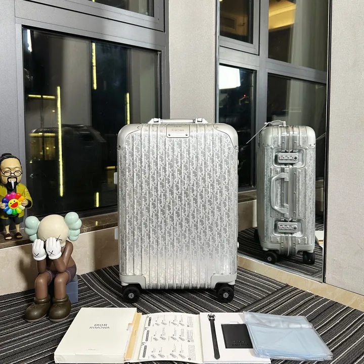 スーパーコピー ディオール スーツケース