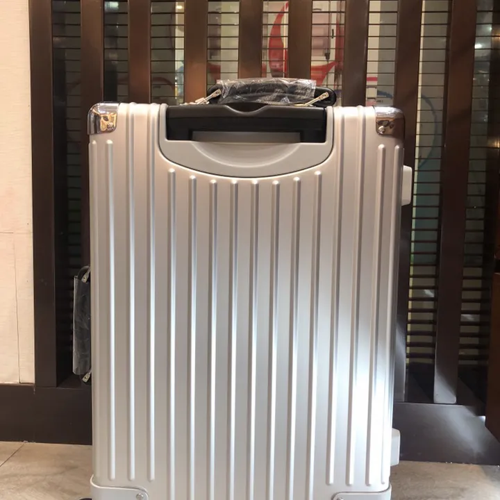 スーパーコピー リモワ スーツケース