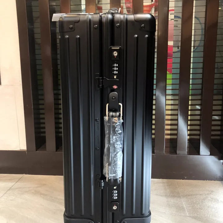 スーパーコピー リモワ スーツケース