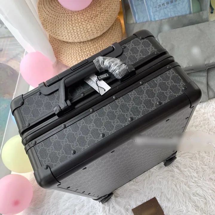 スーパーコピー グッチ スーツケース