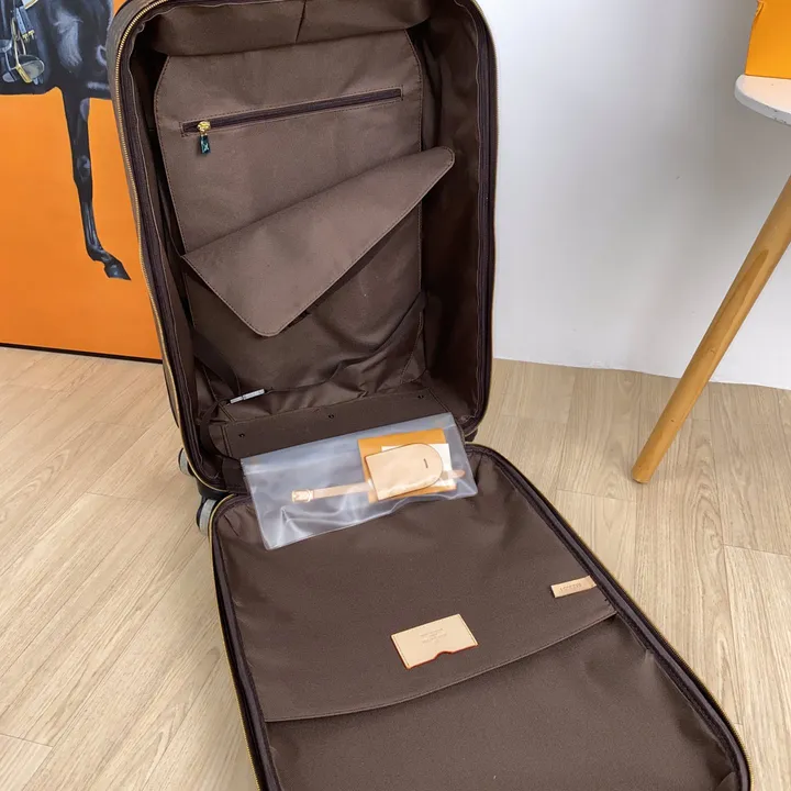 スーパーコピー ルイヴィトン スーツケース