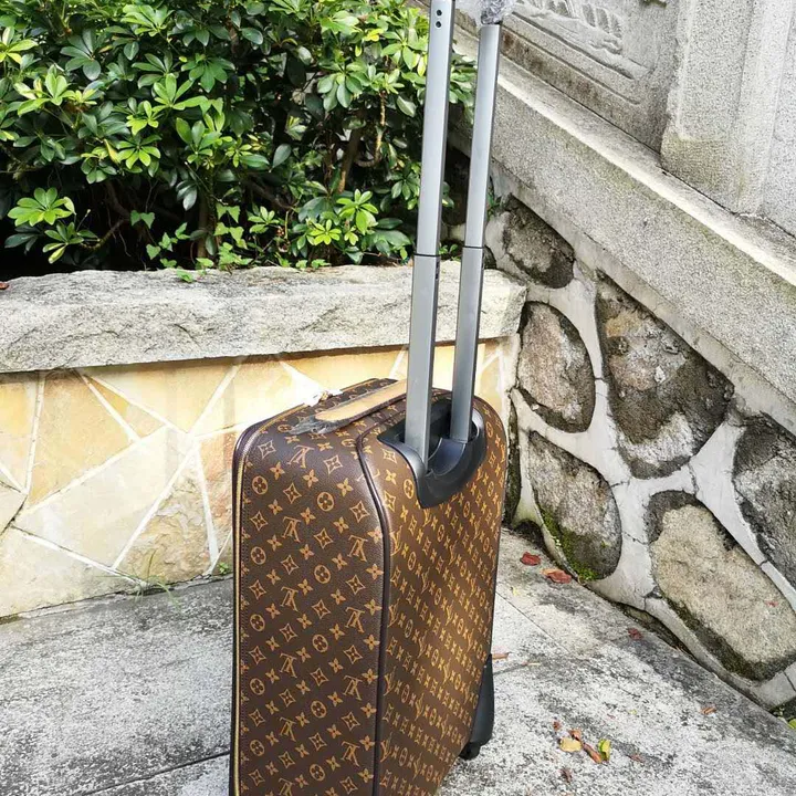 スーパーコピー ルイヴィトン スーツケース