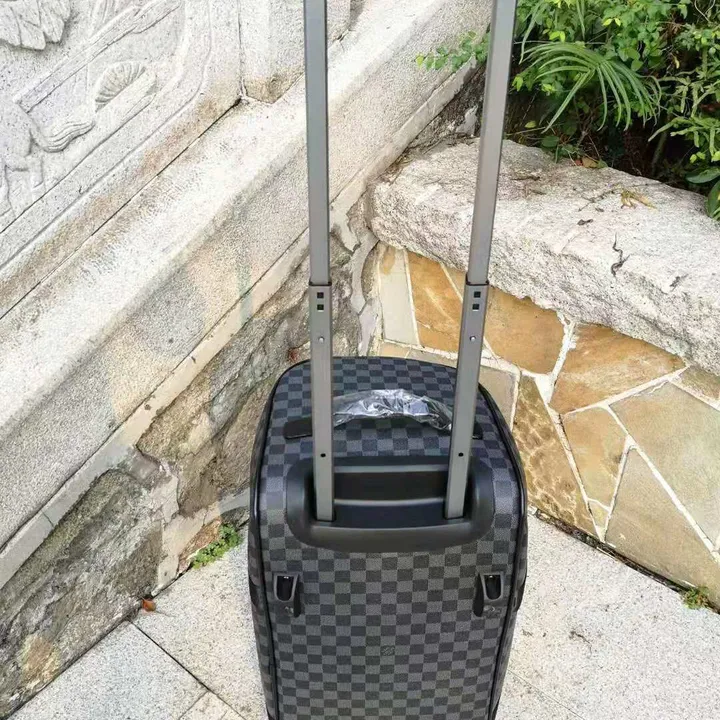 スーパーコピー ルイヴィトン スーツケース