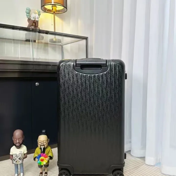 スーパーコピー グッチ スーツケース