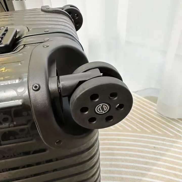 スーパーコピー グッチ スーツケース