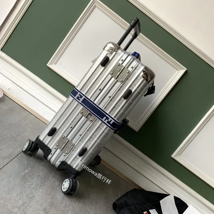 スーパーコピー ディオール スーツケース