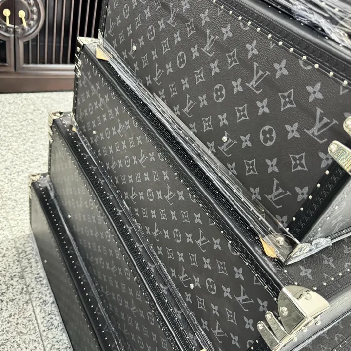 スーパーコピー ルイヴィトン スーツケース