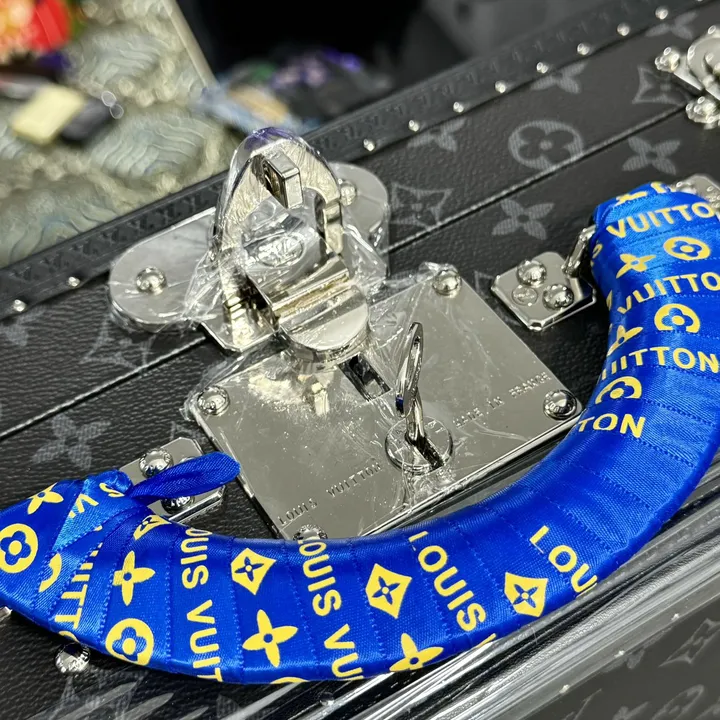 スーパーコピー ルイヴィトン スーツケース