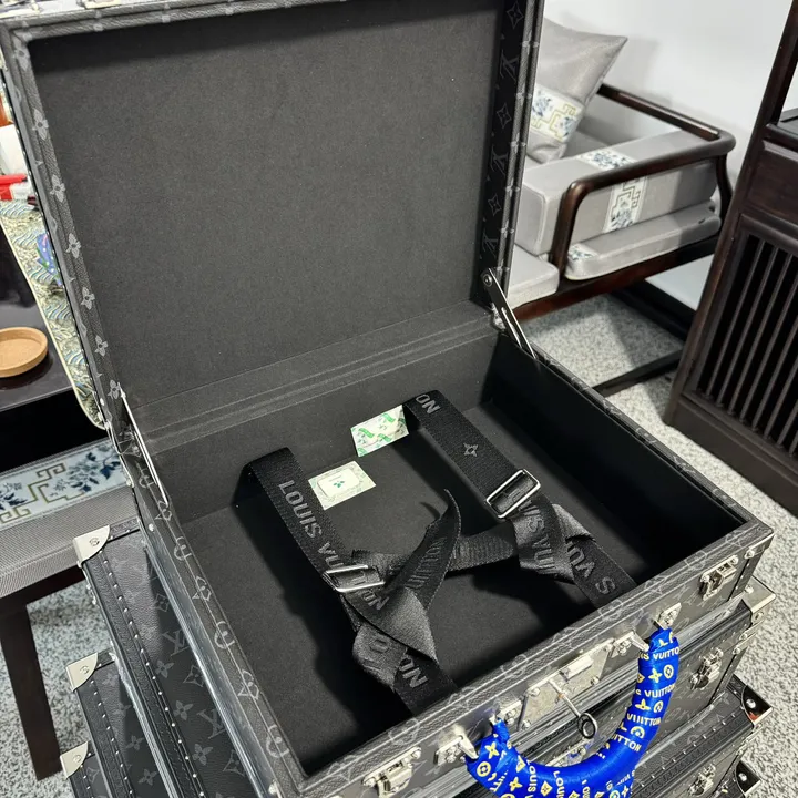 スーパーコピー ルイヴィトン スーツケース