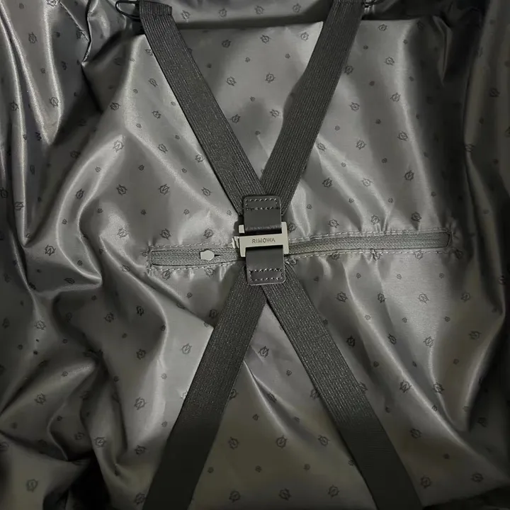スーパーコピー リモワ スーツケース