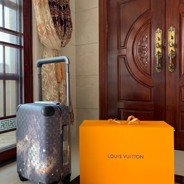 スーパーコピー ルイヴィトン スーツケース